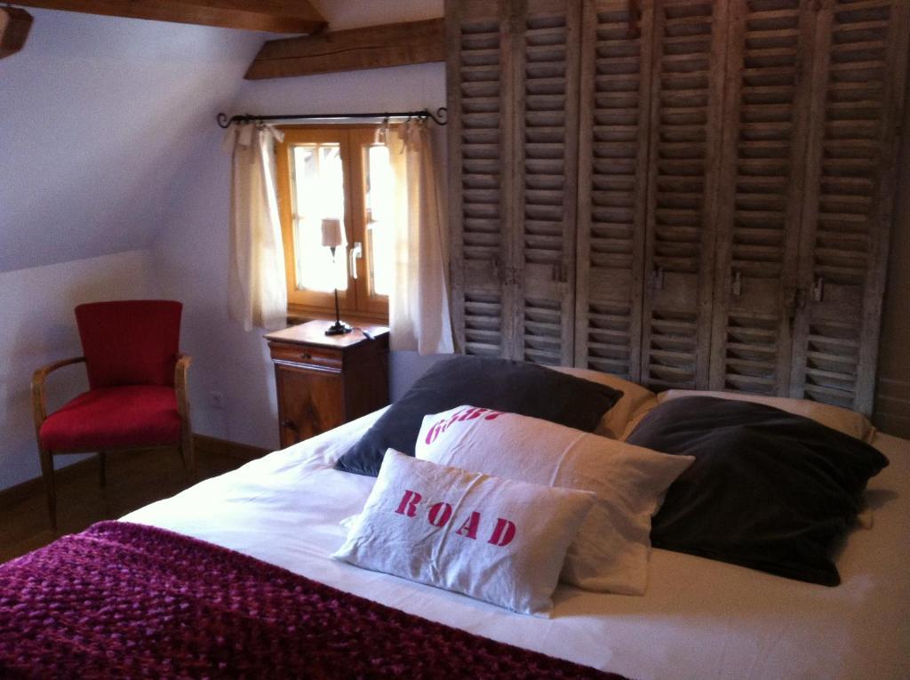 Chambres D'Hotes La Levriere Saint-Denis-le-Ferment ห้อง รูปภาพ